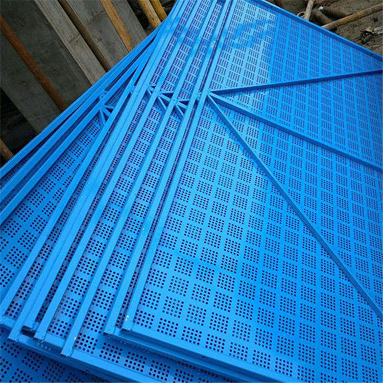 爬架網(wǎng)建筑外腳手架安全防墜沖孔鋼網(wǎng)片工地外墻施工外架鋼板防護