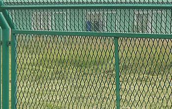 三橋鋼板網(wǎng)護(hù)欄廠家,防眩網(wǎng)報(bào)價(jià)-【效果圖,產(chǎn)品圖,型號(hào)圖,工程圖】-中國